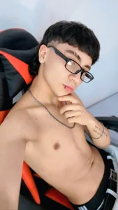 XanderGrey8: Public ( 2 фото)