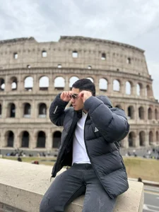 Dimitri_Colleman italia টি ছবি