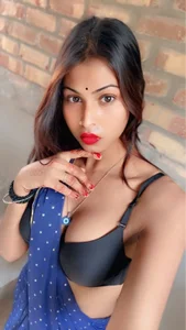 Decent_girl_001 Public Fotka 3