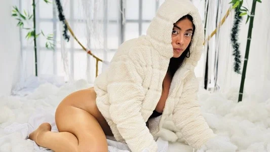 Camilaperson Me calientas? Pic 7