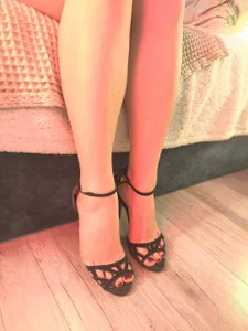 Megan_Violer sweet 🍭 Pic 3