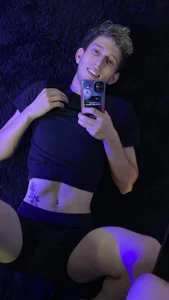 black de Deim_  2 Imagens