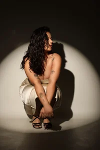 anne_bb Perfect breasts in the shadows💝 Billede 3