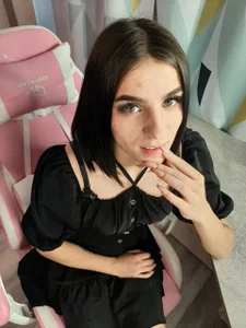 emy__angel Buy me Poză 2