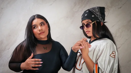 Mia_and_lexy Public Εικόνα 6