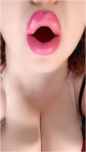 BustyKatty Public Billede