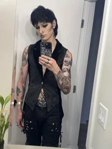 GothSadist Public Pic 7