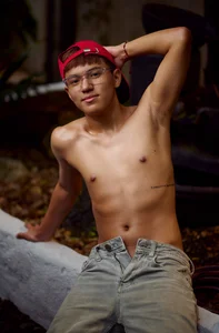 Public od isaac_grimm  3 snímek