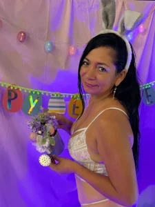 Noelle_Minx Public Gambar