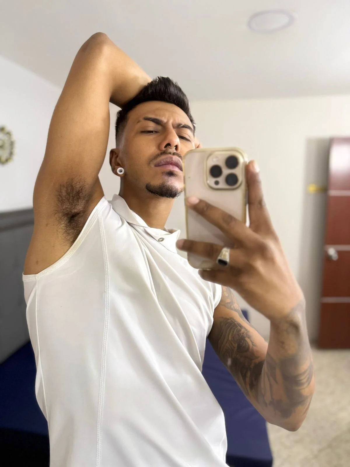 Latinmoster_boss adlı kullanıcının viral fotoğrafları:  7779