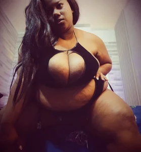 RenataFoxter ebony beautiful🍒😏 Pic 3