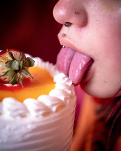 ZammyRossee Happy birthday to me. 🌹🎂 Pic 5