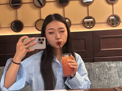 SweetMiaXO Rehearsal Room Heat Pic