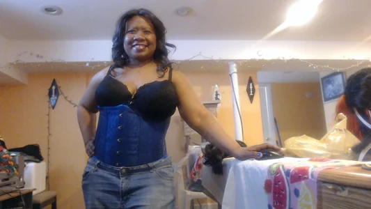 sluttyFetesa corset Pic