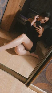 ShainaRakes Public  5. fénykép