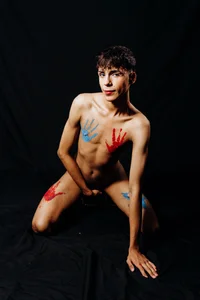 PrincePoppy: I'm your canvas ... Use me how you want ( фото)