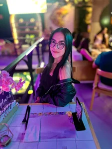victoria_hokings Night, flowers and a beautiful smile...🌸 slika 2