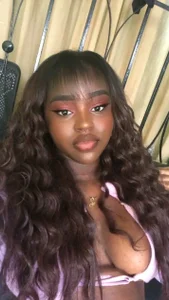 Wendy-lovee Public  5টি ছবি