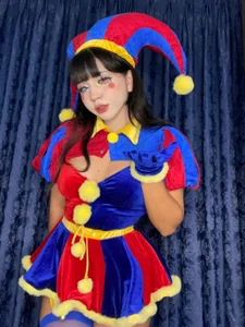 Petit-Rosse 🎈 P O M N I 🤡💙 Pic 4