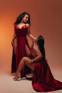 RoseFerrera kullanıcısının Sensuality with @ToriCrossX albümü -  5 fotoğraf