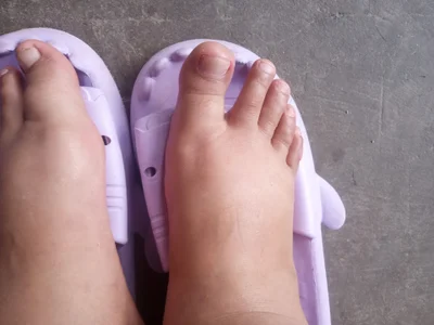 Pies de Ava89  4 photos