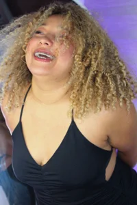 BonnieRitz WEARING A SEXY DRESS Pic 6