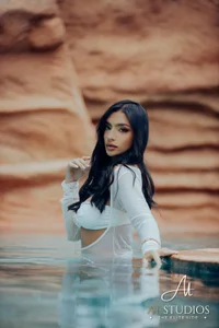 Let it flow 💦💦 de IzzyWild  2 photos