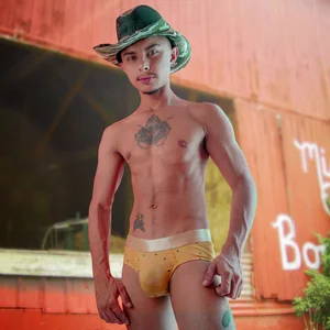 🌾𝐅𝐨𝐫𝐞𝐦𝐚𝐧🤠😉😈 de Anthonyhots  3 Imagens