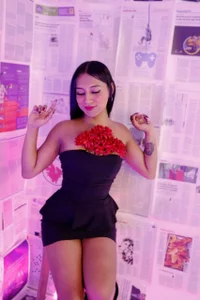 Victoria_west Come play with me, I promise not to let you escape my curves. Pic 5