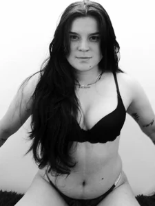 NikaLevi_ radiant sensuality ♥ Pic