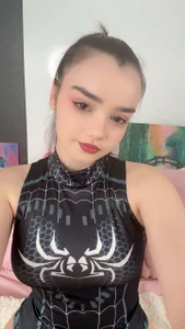 The Kind of Pretty That Distracts de YunaaHaruno Foto 3