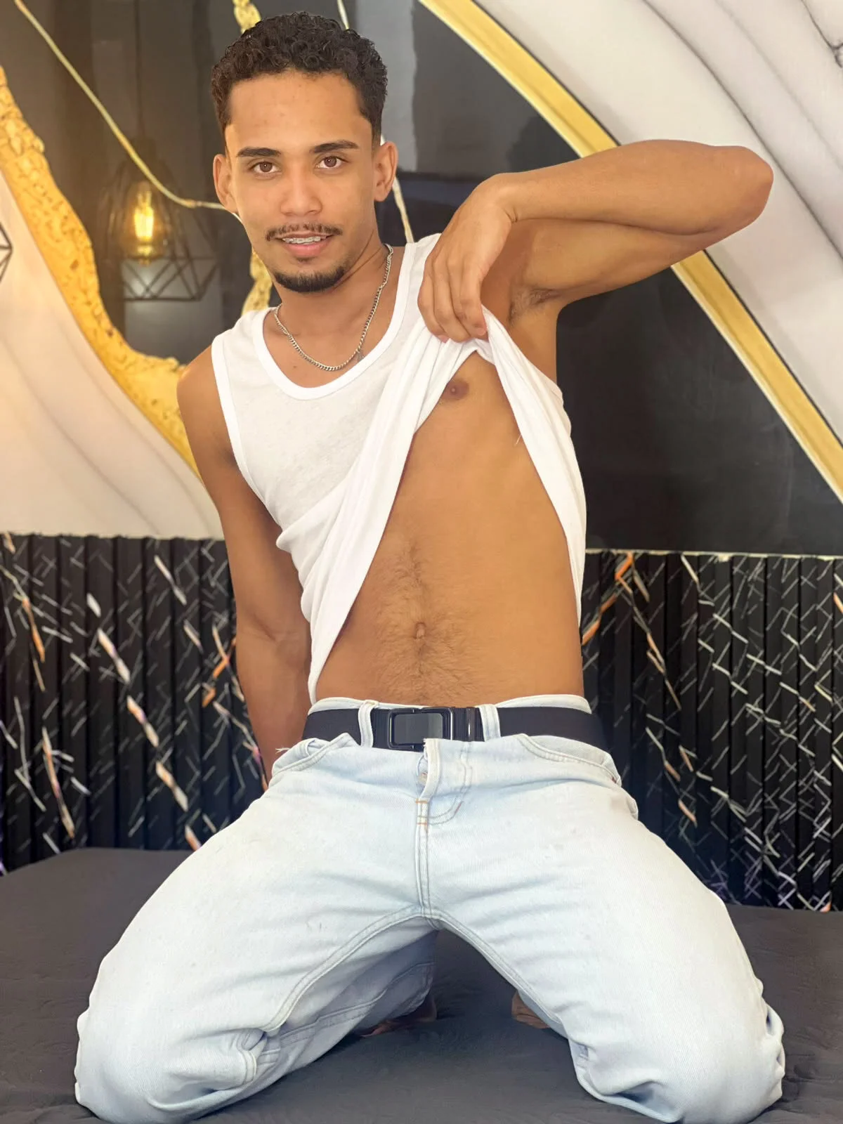 Foto em tendência de DrakeFoxx 9723