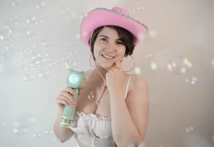 Lily_Marlin Fun with soap bubbles รูป  3