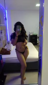 Public de ValerieKay_  2 Imagens