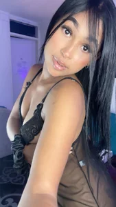 You will love everything about me od RAACHECK_  snímek