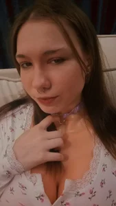 Cozy, sassy, yours 💋 de RenVeyra  3 Imagens