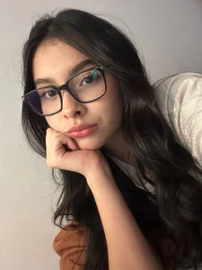 Eli_Thomson Public صورة واحدة|Eli_Thomson Public صورتان|Eli_Thomson Public  5 صور|Eli_Thomson Public  5 صورة