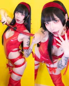 MissMelty cosplay Pic 7