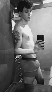 snellnic Hot One Pic 2