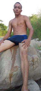 tayson_のHere the river sees my cum, my big cock 23cmの 6枚の写真