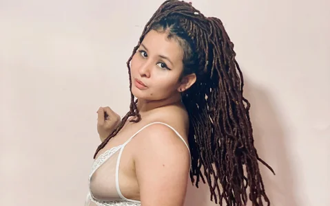 AlaSmith Exploring with you is my favorite adventure 🔥🍑😈 사진