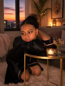tatianasquirthot new me Pic 2