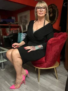 SexyMilfMichelle60 Public Foto 4