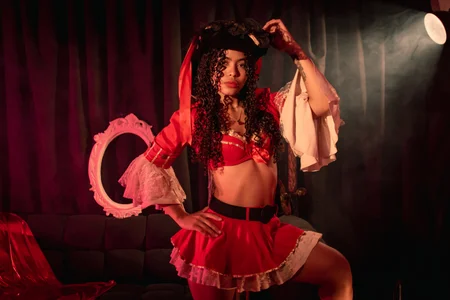 BriannaBlack_: your favorite pirate 🫢 ( фото)