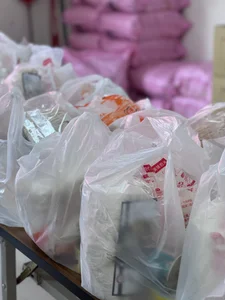 F888f 當志工發物資的小天使 圖片