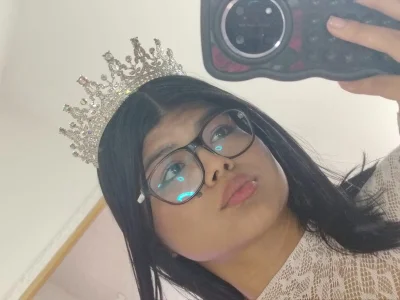 mialopez52 a pretty queen Pic 2