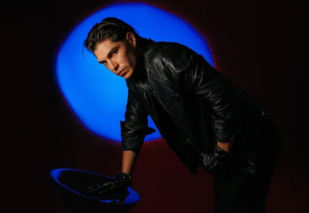 Karimferrer Hello صورة واحدة|Karimferrer Hello صورتان|Karimferrer Hello  2 صور|Karimferrer Hello  2 صورة