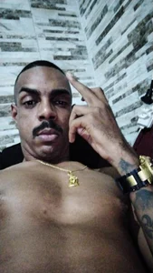 Eu de Latrel7SPENCER  7 Imagens