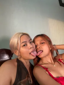 thetinyfilipina Me and Tina_Slick Foto 8