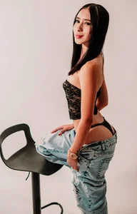 RaquelleValmont Public Pic 3